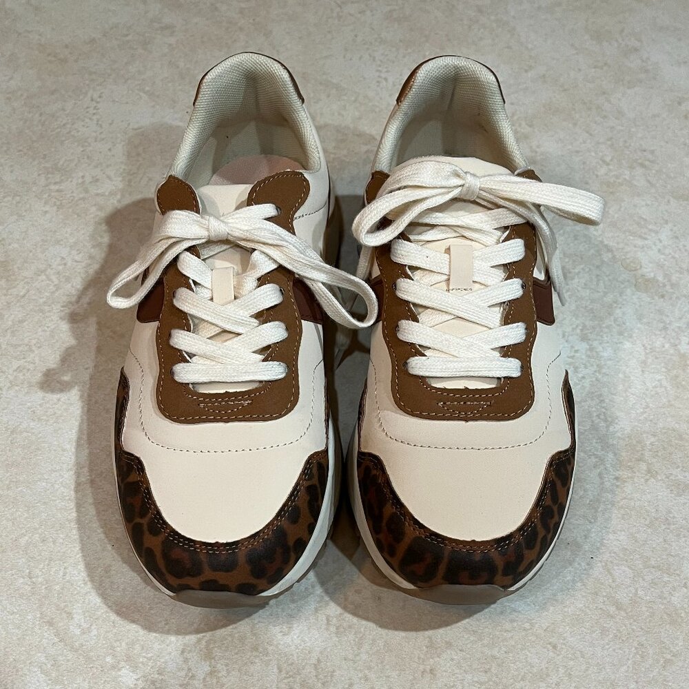 EUC Time and Tru Women's Chunky Jogger Sneakers